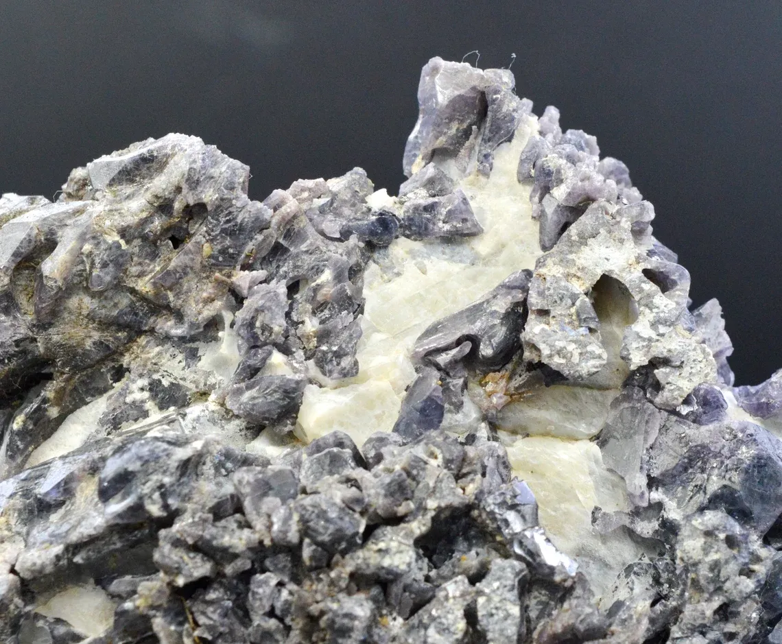 Spinel & Calcite 275 grams - Antanimora Sud, Ambovombe-Androy, Androy, Madagascar - image 5