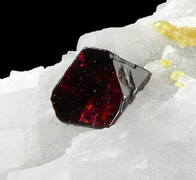 Spinel, Calcite image