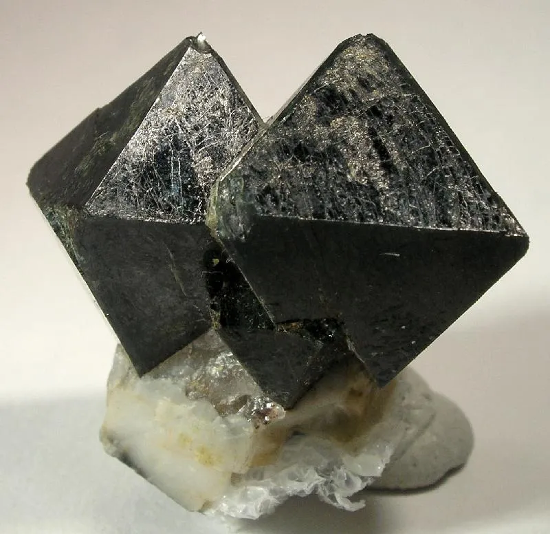 Spinel image