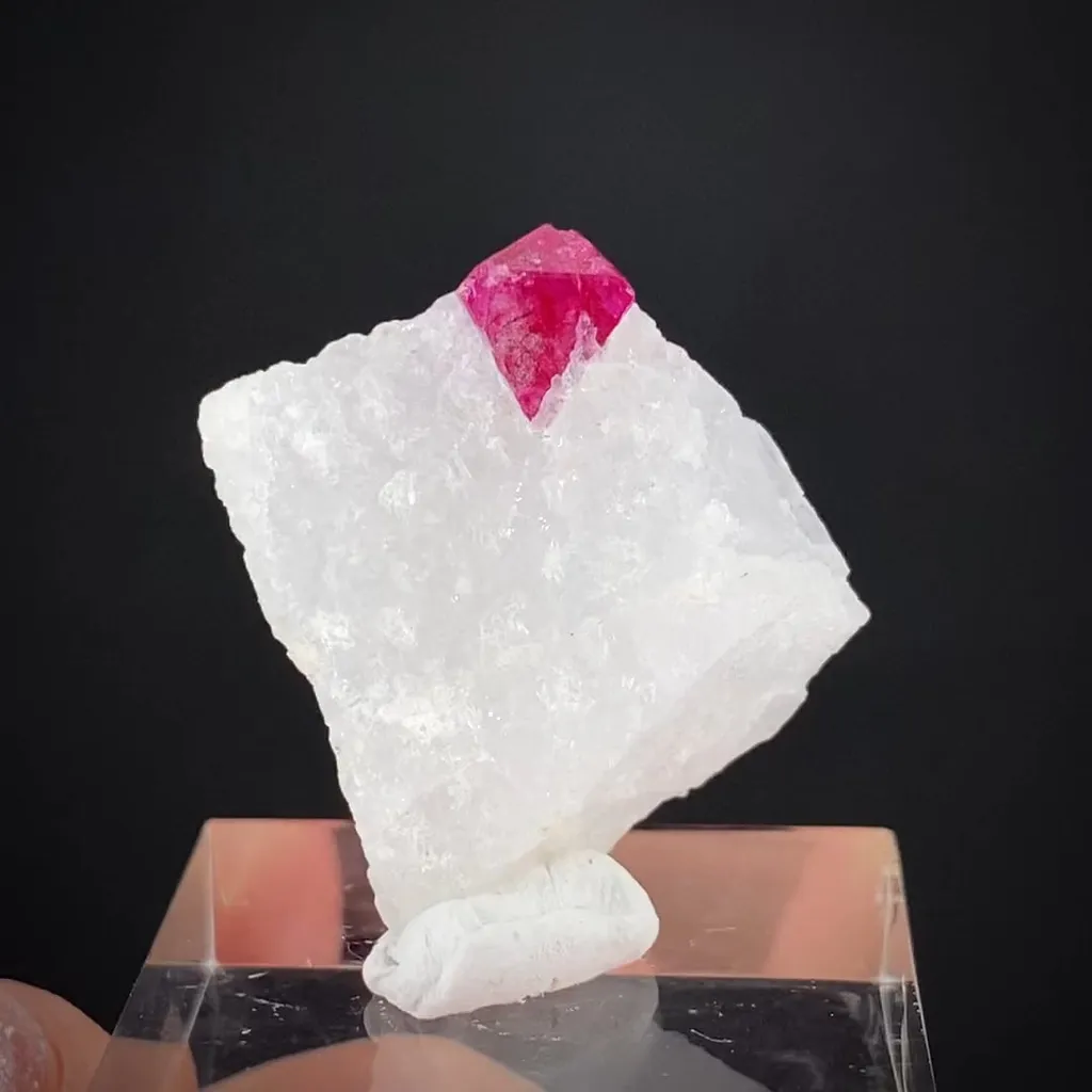 Spinel image