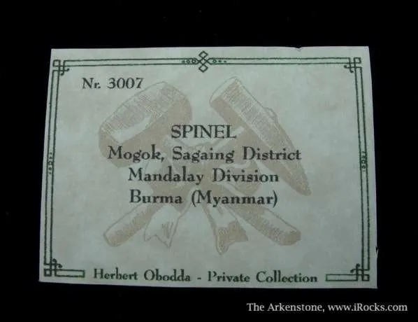 Spinel (Fluorescent) - image 6