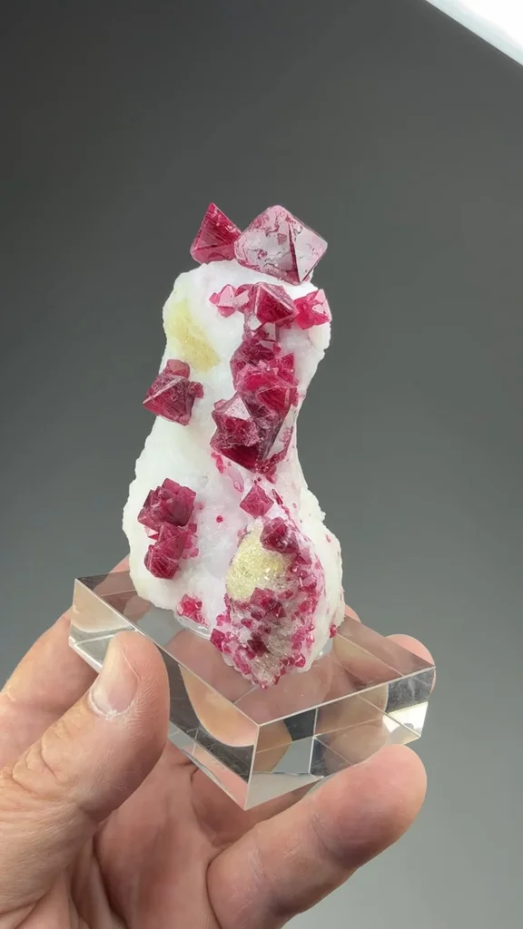 Spinel from Mogok Valley, Mogok Township, Mandalay Region, Myanmar - image 2