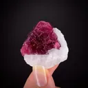 Spinel in Calcite - image 1