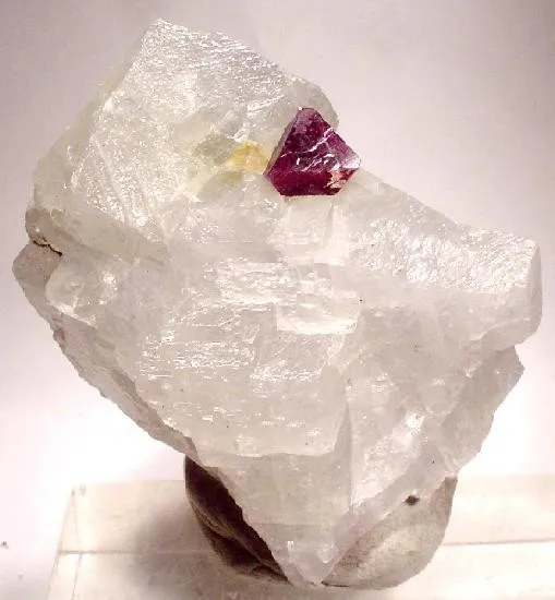 Spinel, Marble image