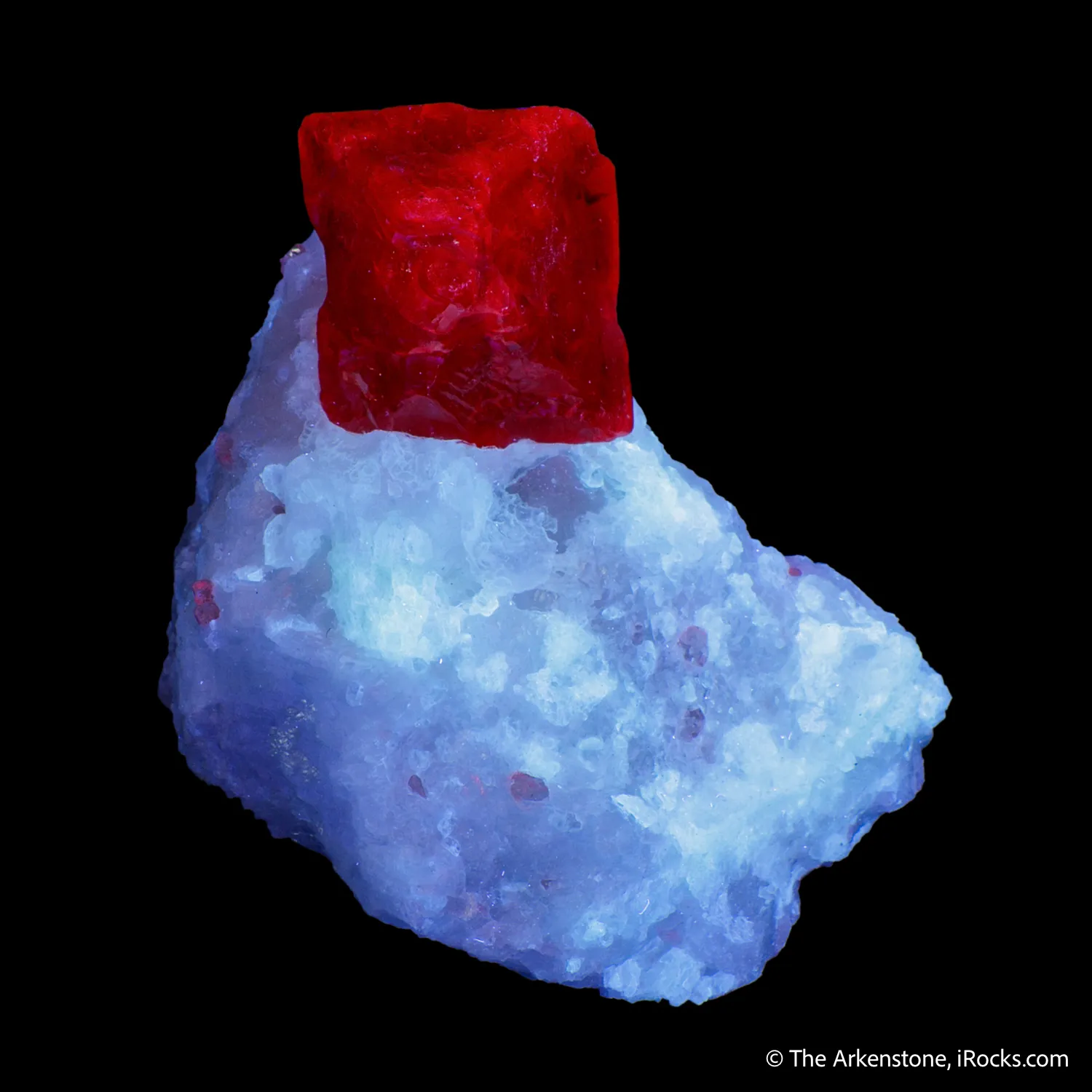 Spinel on Calcite - image 5