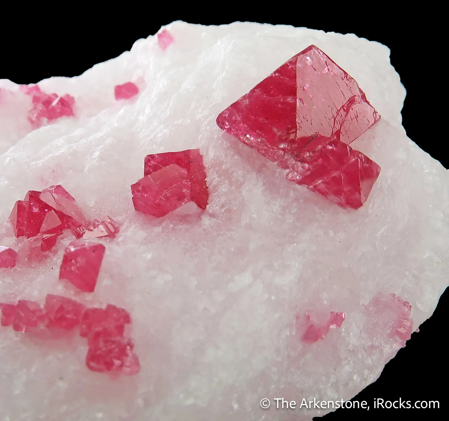 Spinel on marble - image 1