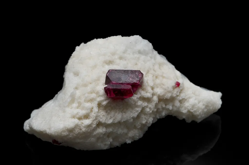 Spinel on Marble - image 2