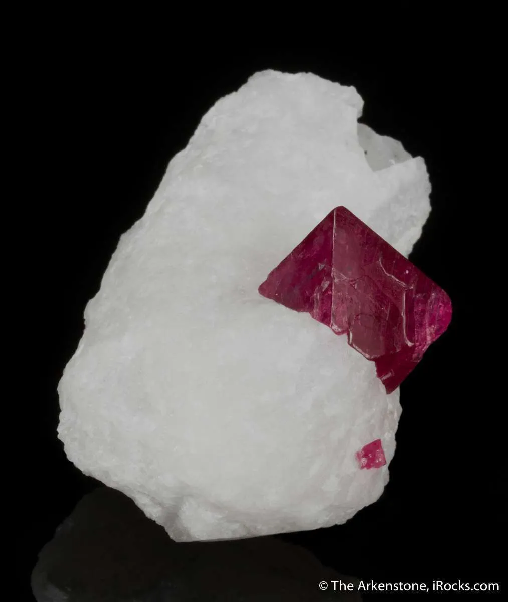Spinel on Marble - image 8