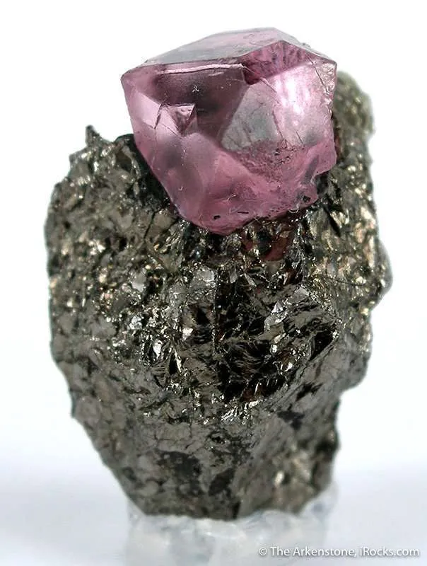 Spinel on Pyrrhotite image