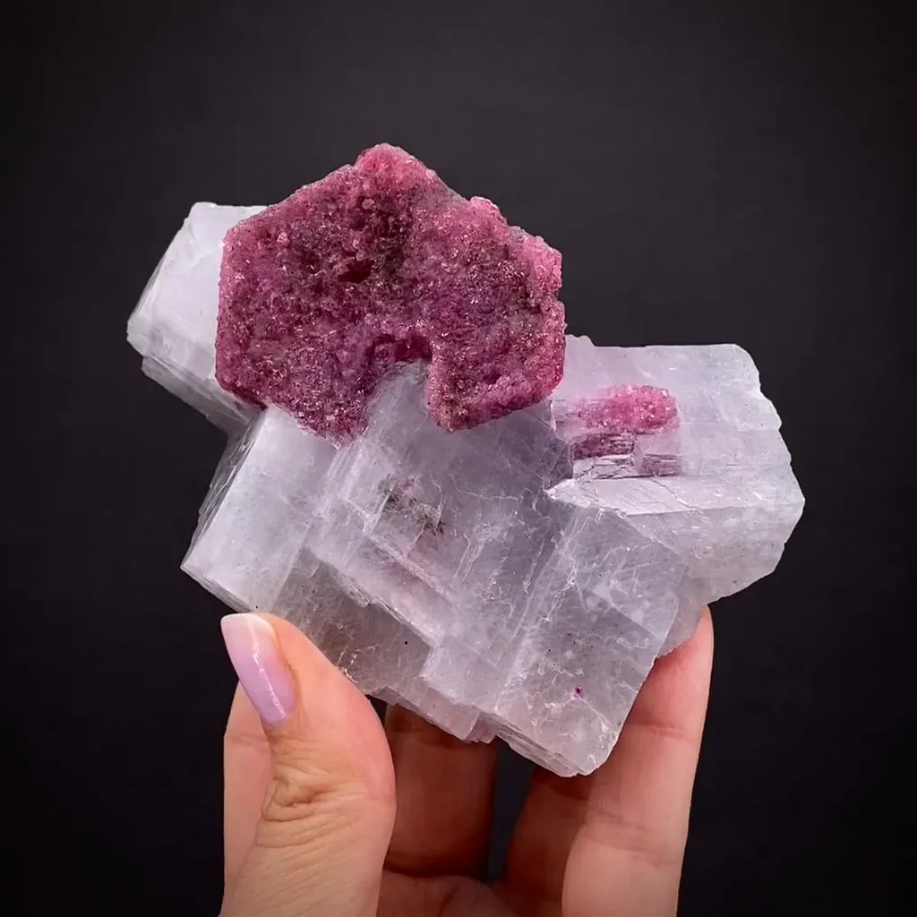 Spinel ps. Ruby on Calcite image