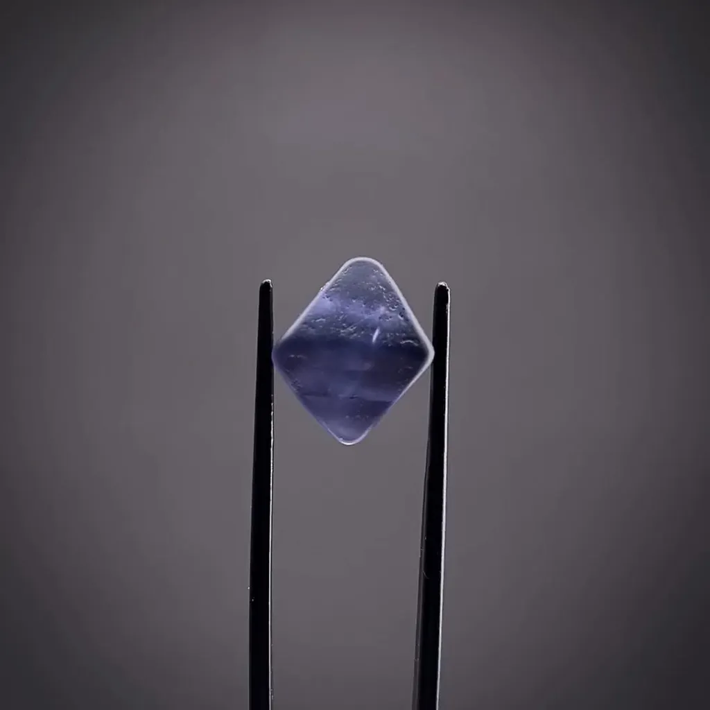 Spinel (purple) image