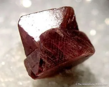 Spinel (Twinned) - image 2