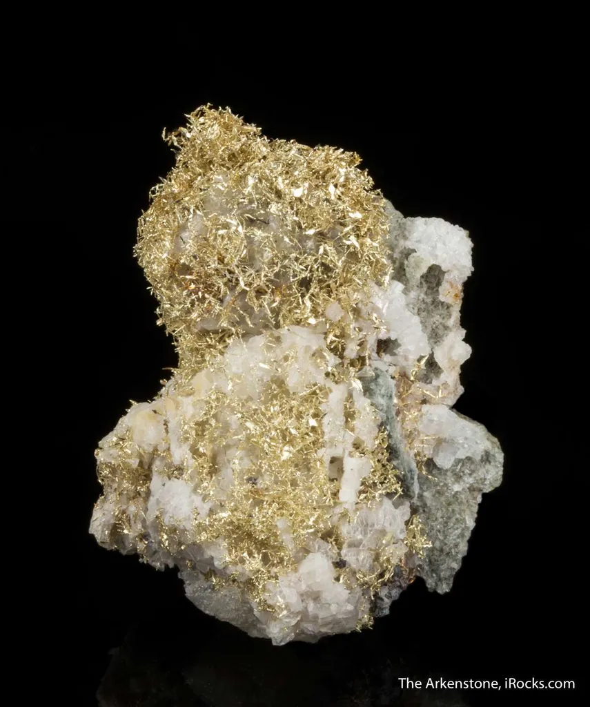Spinel-twinned wire Gold - image 3