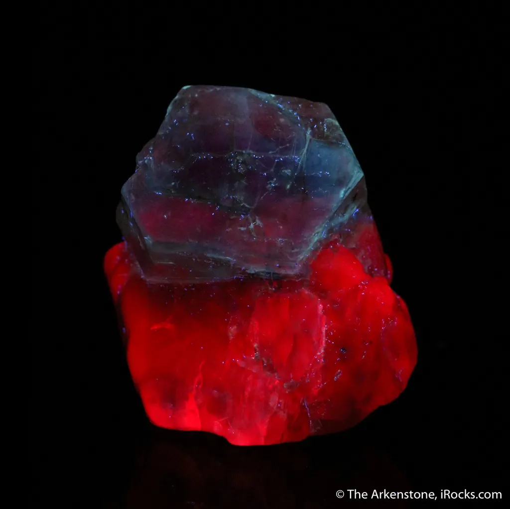 Spinel with Gem Phlogopite - image 2