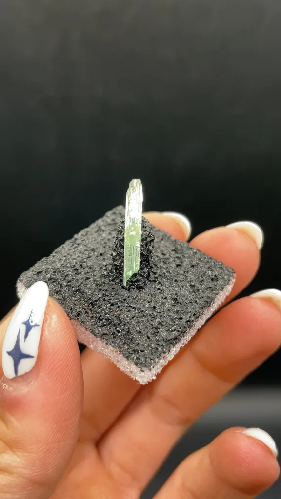 Spodumene - image 2