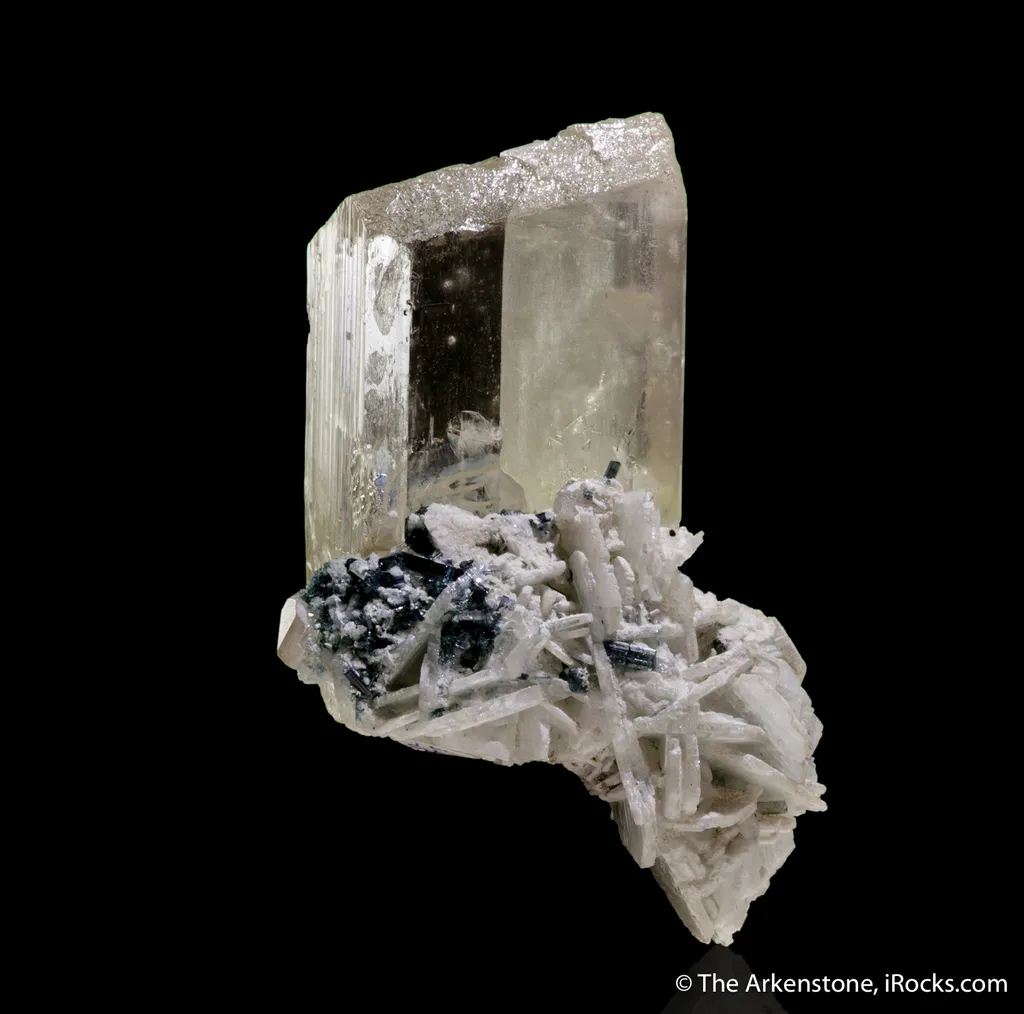 Spodumene (fluorescent) with Albite and Tourmaline - image 6