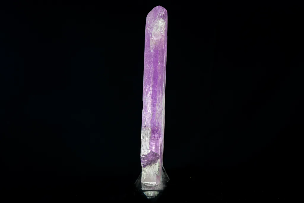 Spodumene from Dara-e-Pech pegmatite field, Dara-e-Pech District, Kunar, Afghanistan - image 2