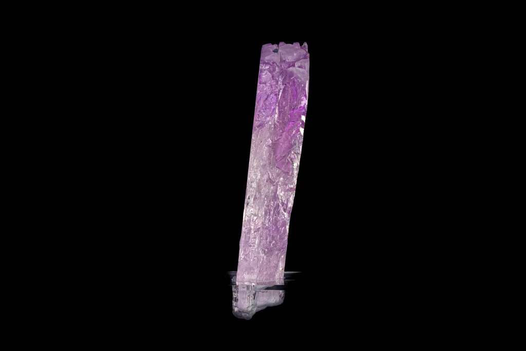 Spodumene from Dara-e-Pech pegmatite field, Dara-e-Pech District, Kunar, Afghanistan - image 2