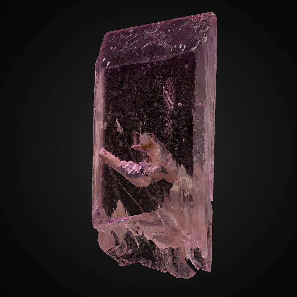 Spodumene v. Kunzite image