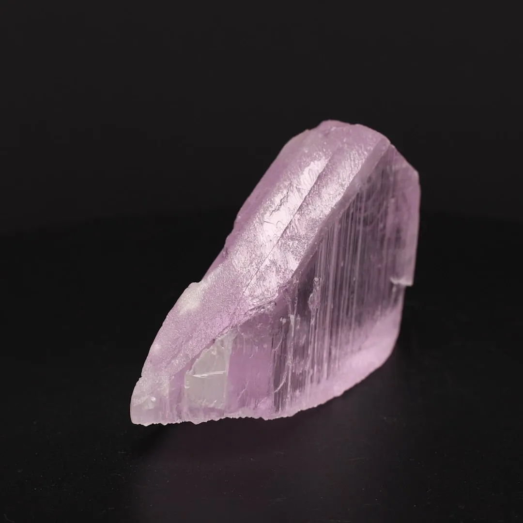 Spodumene v. Kunzite - image 2