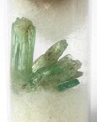 Spodumene (Var: Hiddenite) - image 2