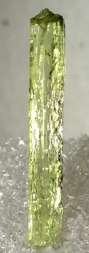 Spodumene (Var: Hiddenite) image