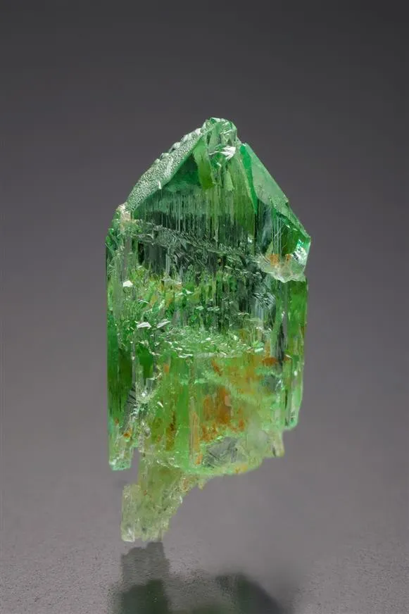 Spodumene Var. Hiddenite image