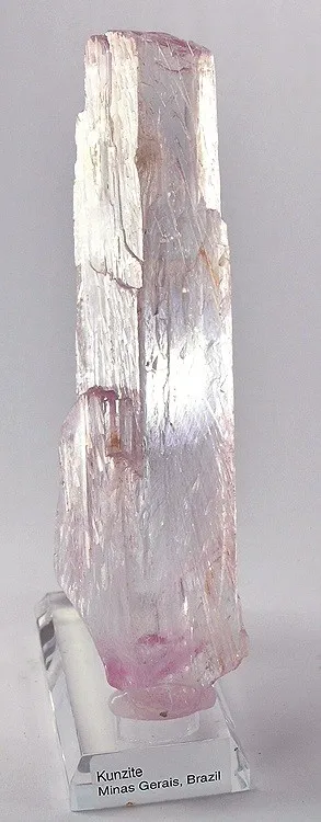 Spodumene (Var: Kunzite) image