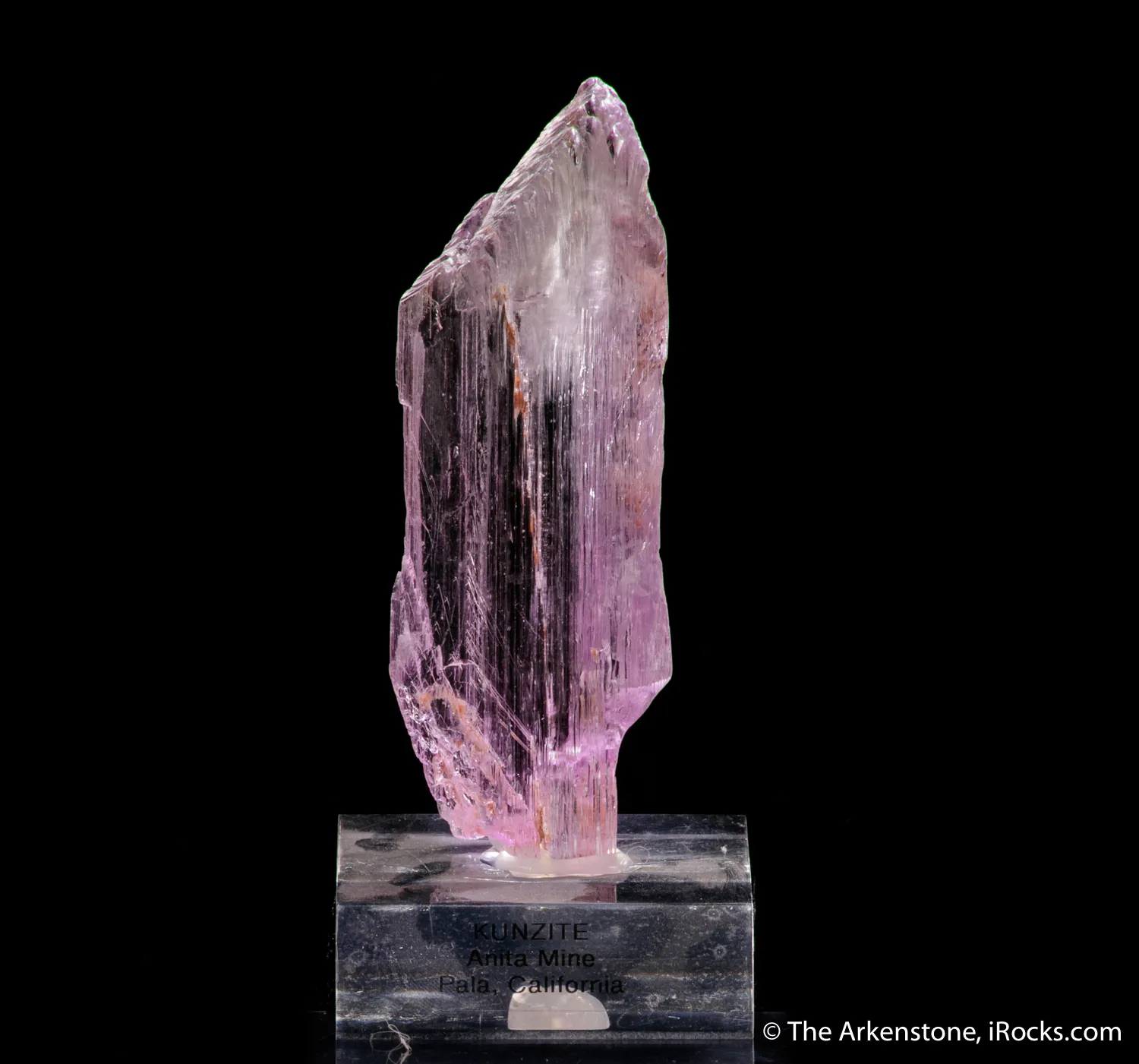 Spodumene var. Kunzite - image 1