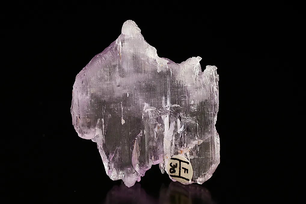 Spodumene var. Kunzite - image 2