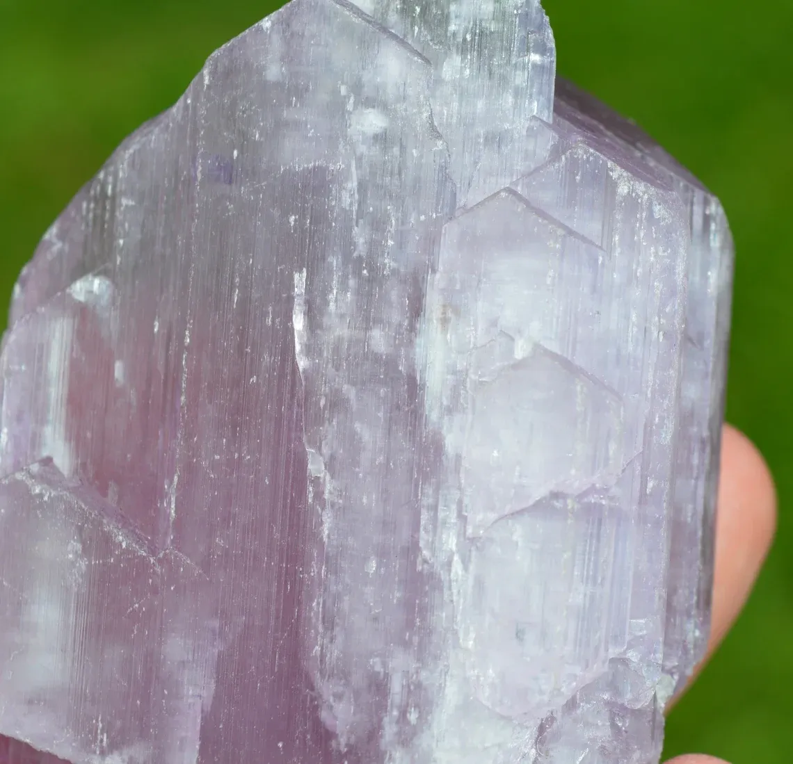 Spodumene var. Kunzite 271 grams - Gilgit-Baltistan, Pakistan - image 7