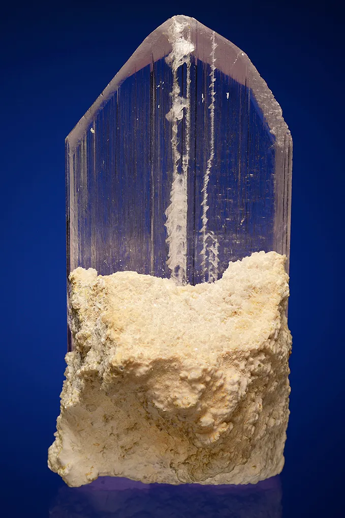 Spodumene var. Kunzite - image 4
