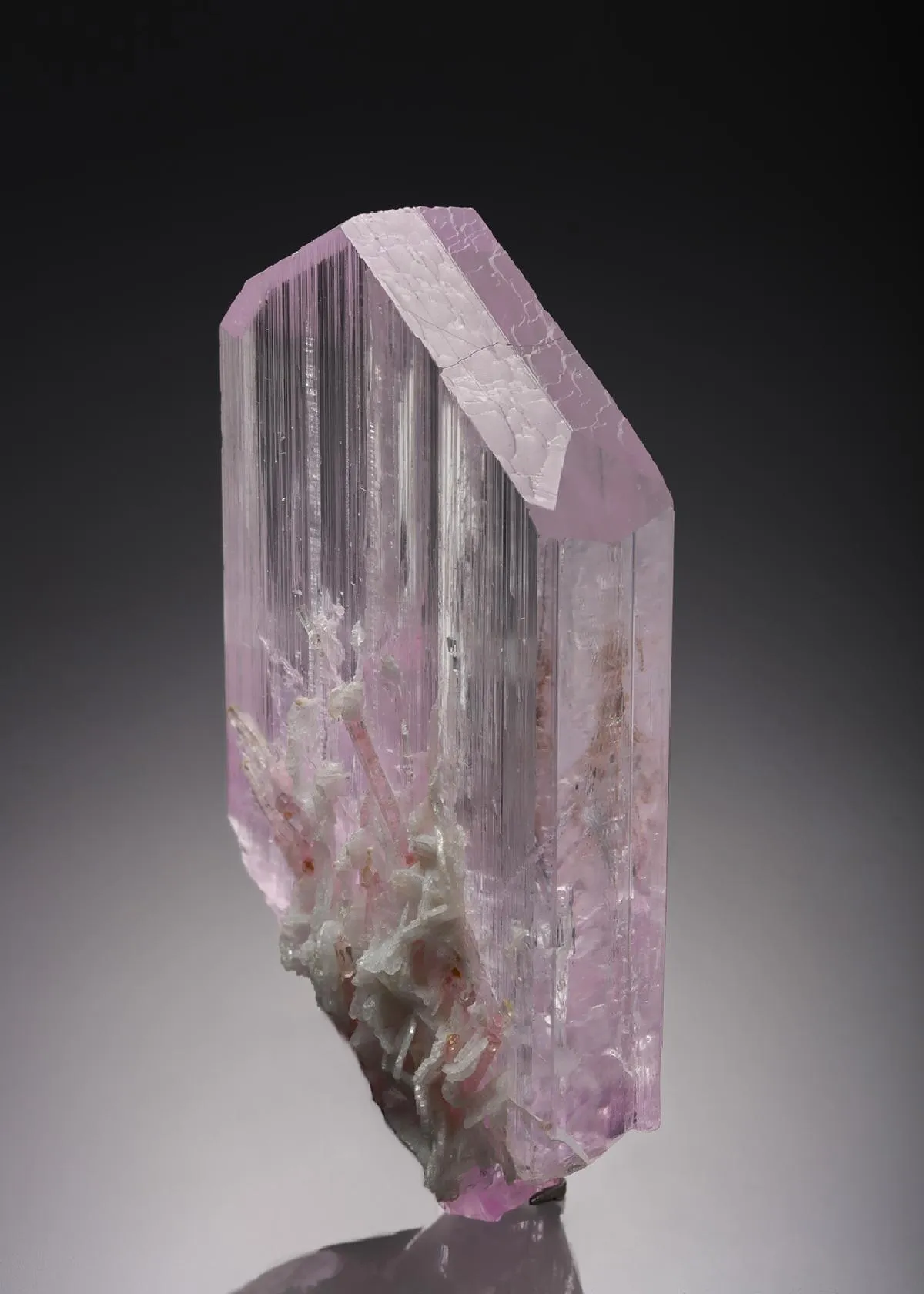 Spodumene Var. Kunzite - image 1