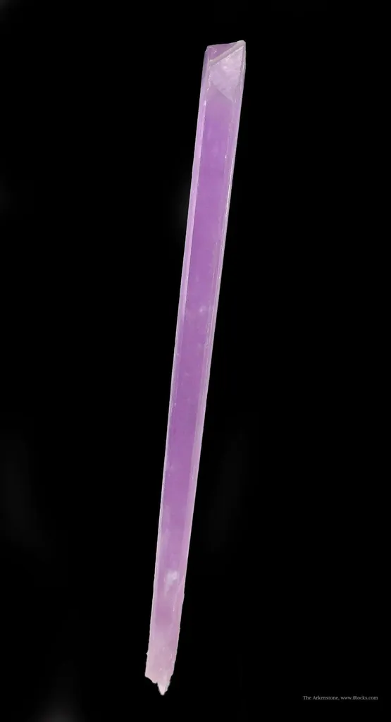 Spodumene Var. Kunzite - image 4