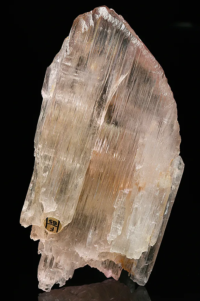 Spodumene var. Kunzite - image 2