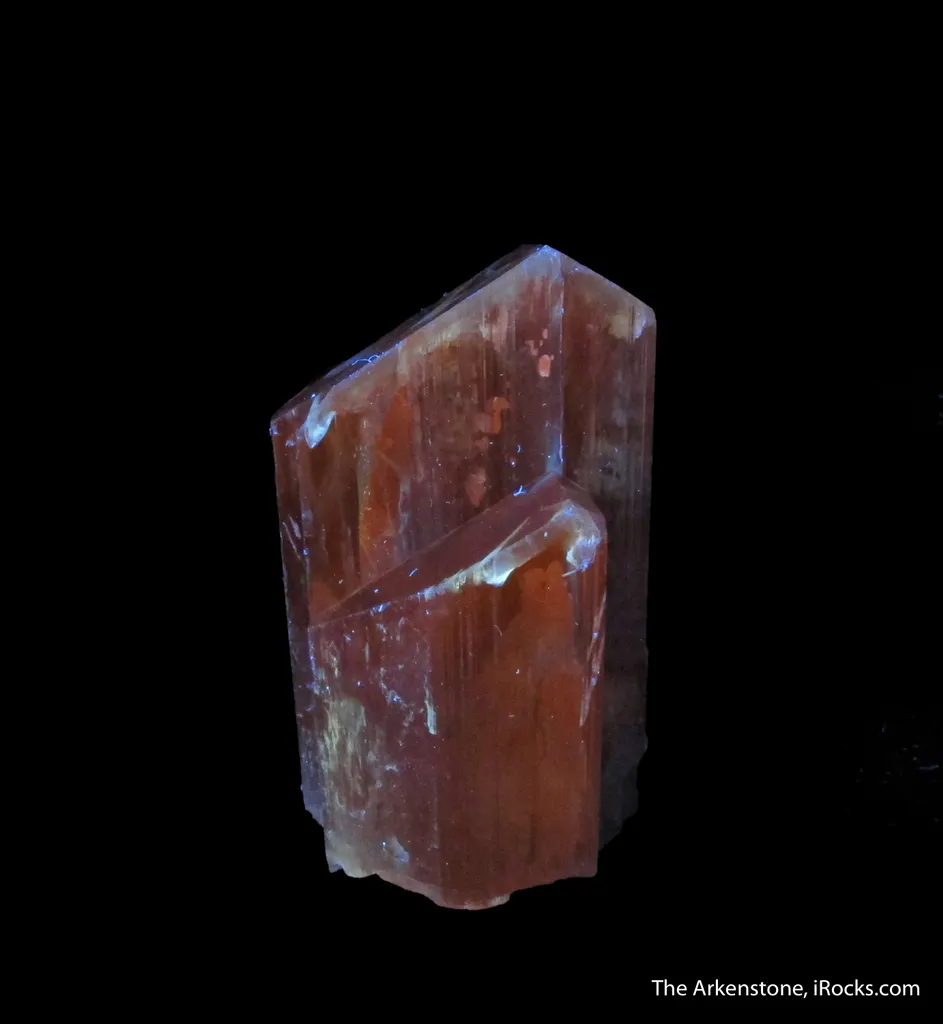 Spodumene var. Kunzite - image 7