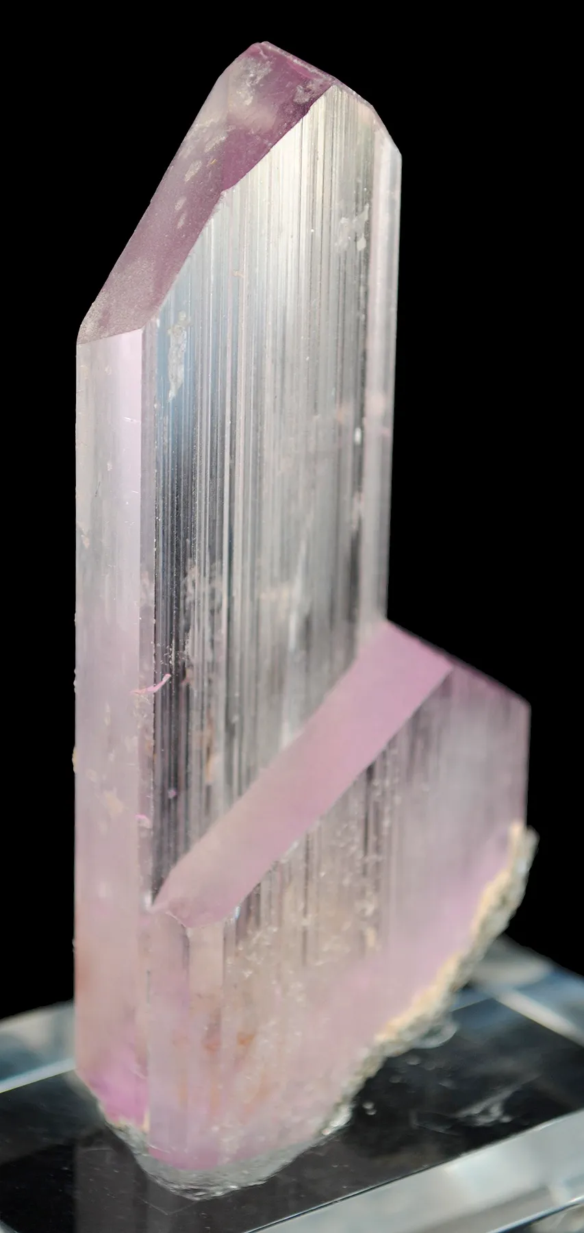 Spodumene Var. Kunzite - image 3