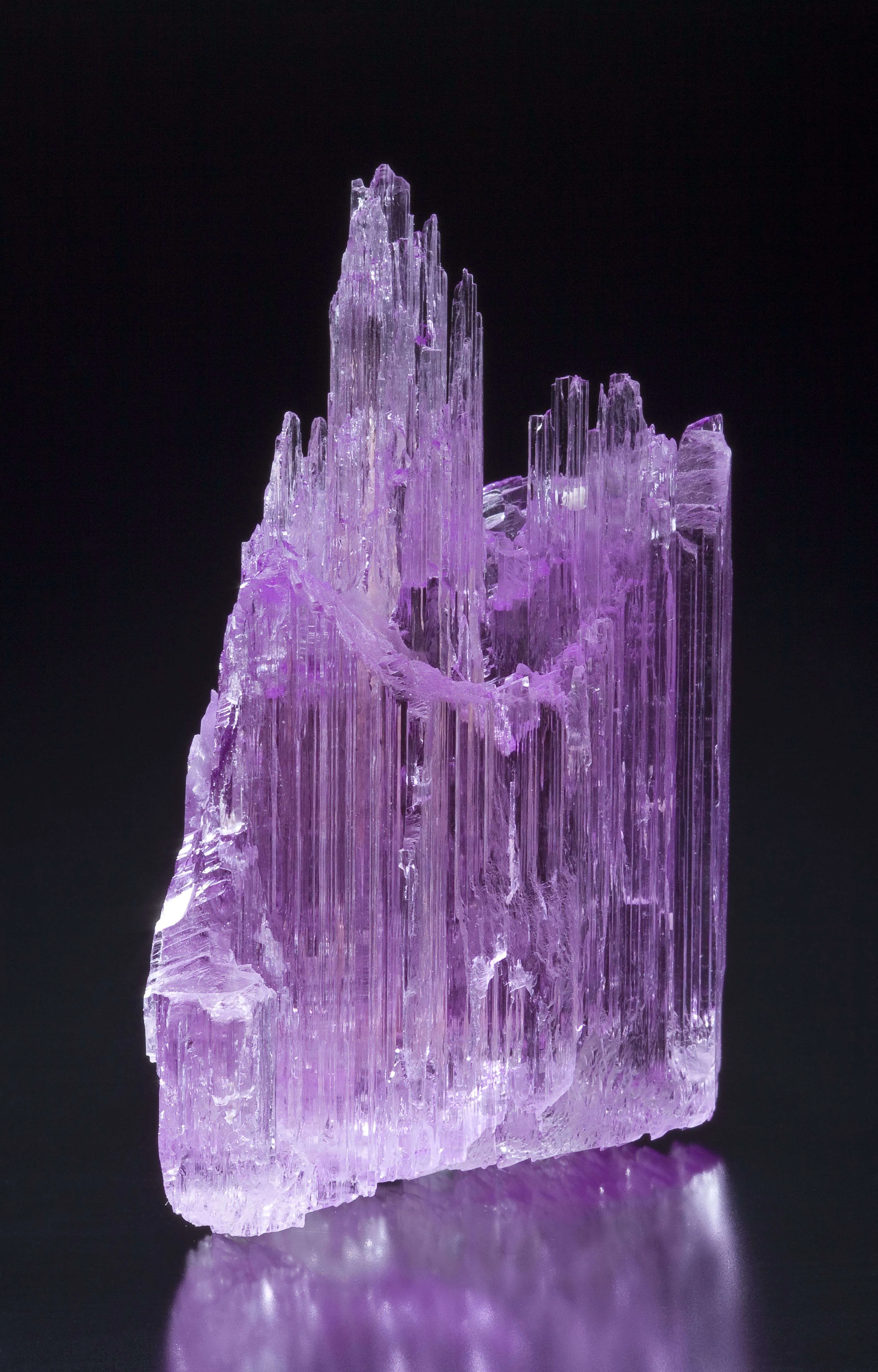 Spodumene Var. Kunzite - image 5