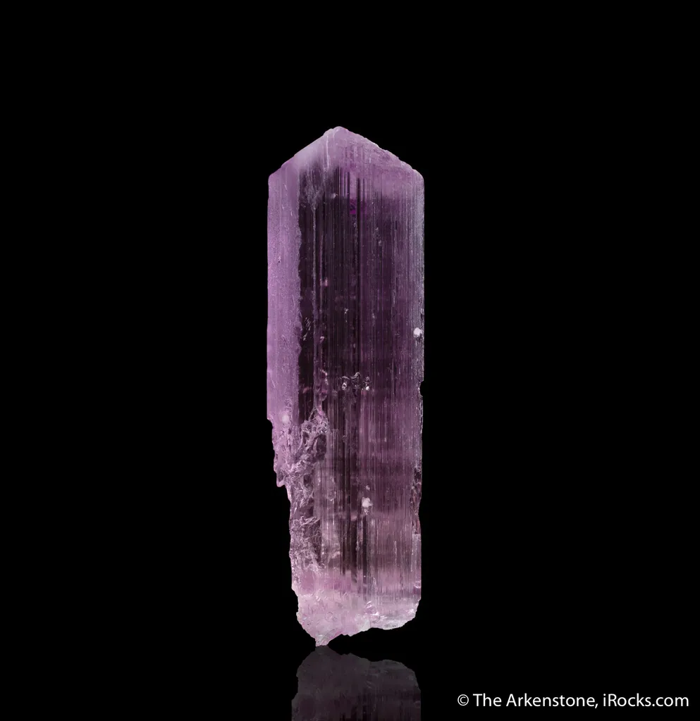 Spodumene var. Kunzite - image 3