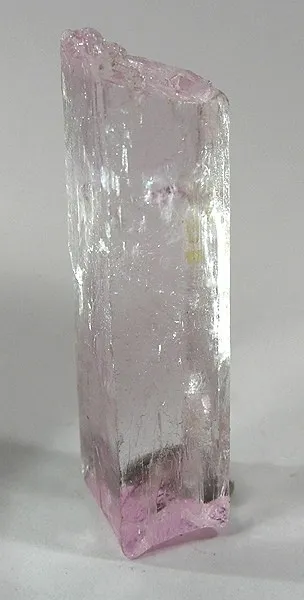 Spodumene (Var: Kunzite) image