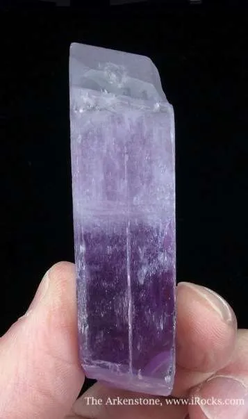 Spodumene Var. Kunzite - image 4