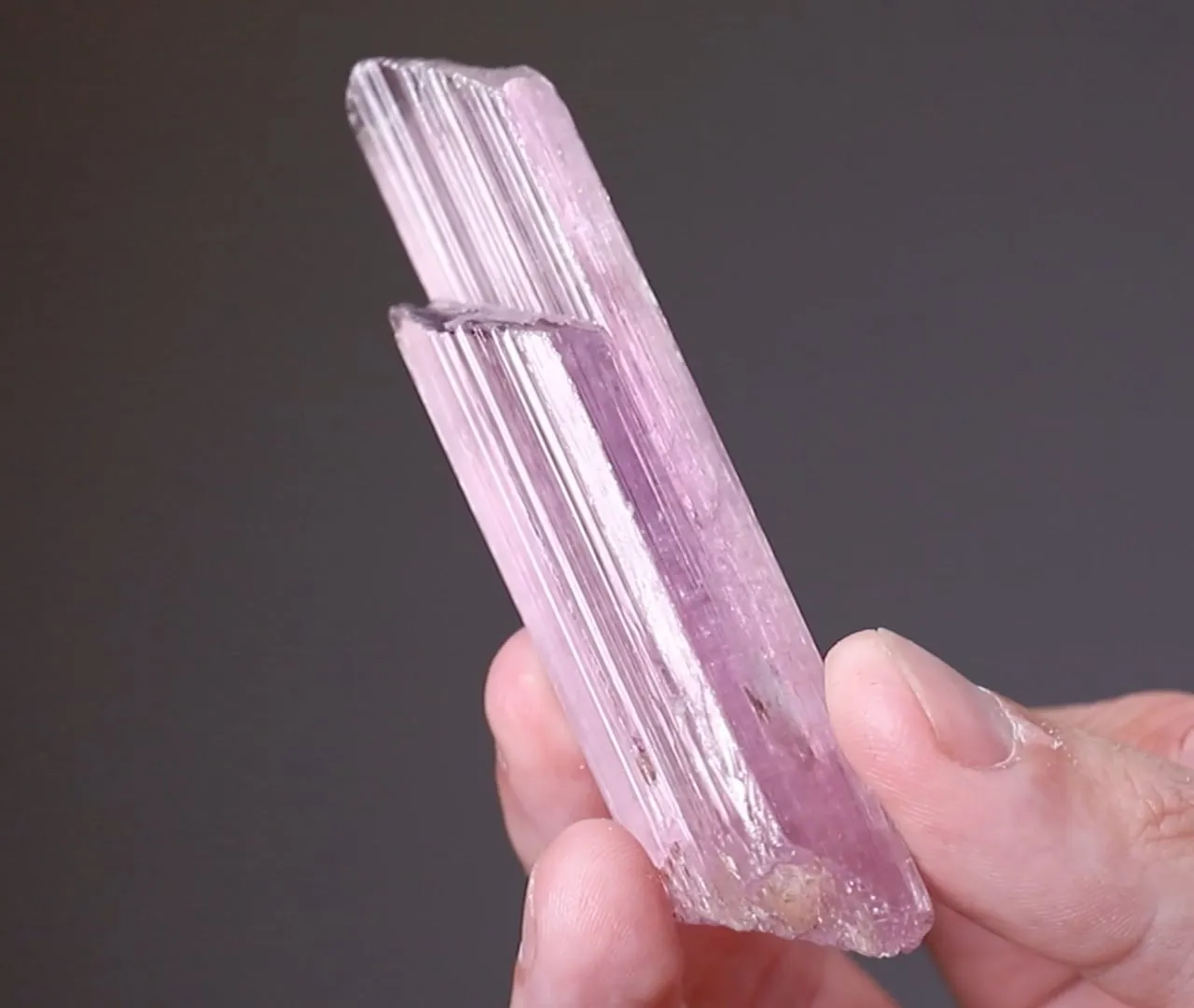 Spodumene Var. Kunzite - image 2