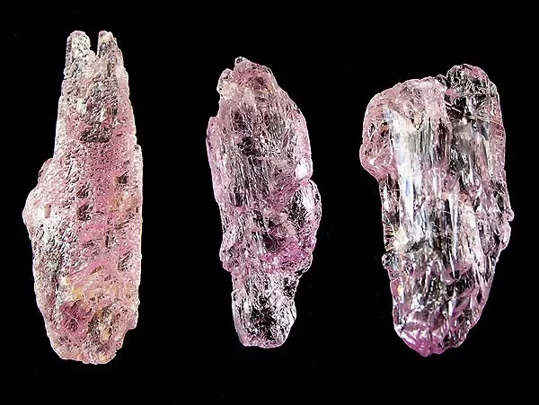 Spodumene (Var: Kunzite) image