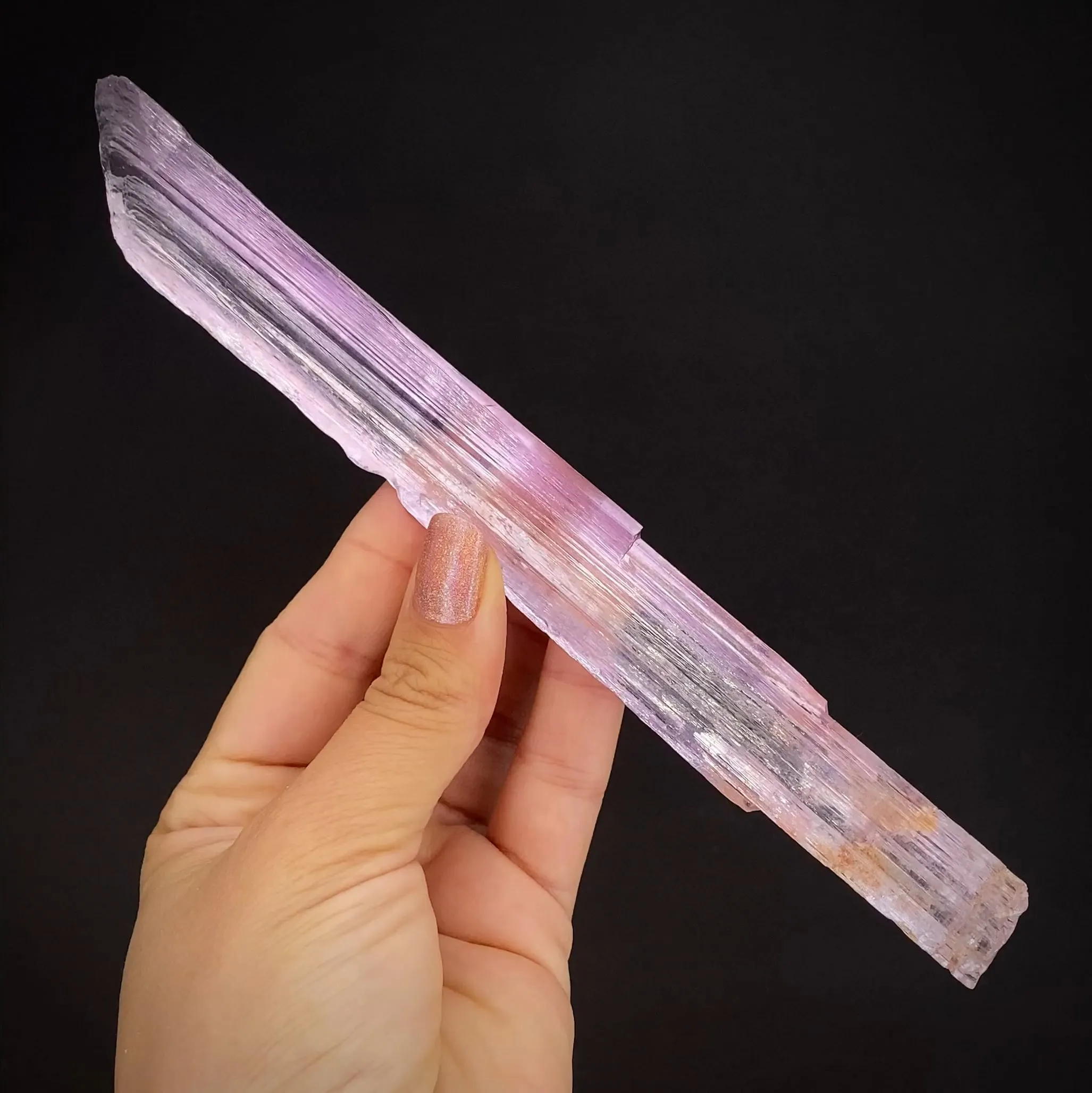 Spodumene var. Kunzite - image 2