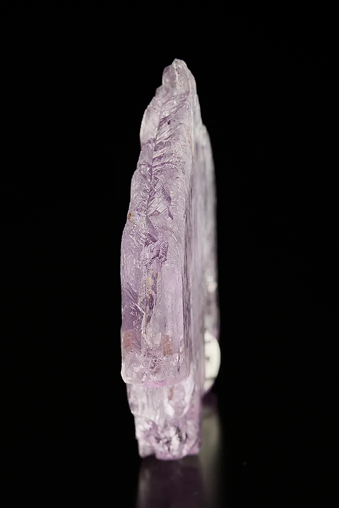 Spodumene var. Kunzite - image 4