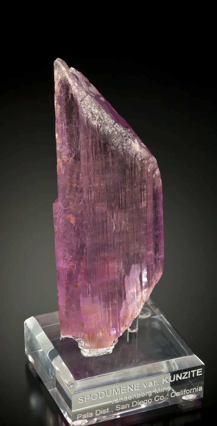 Spodumene Var. Kunzite - image 2
