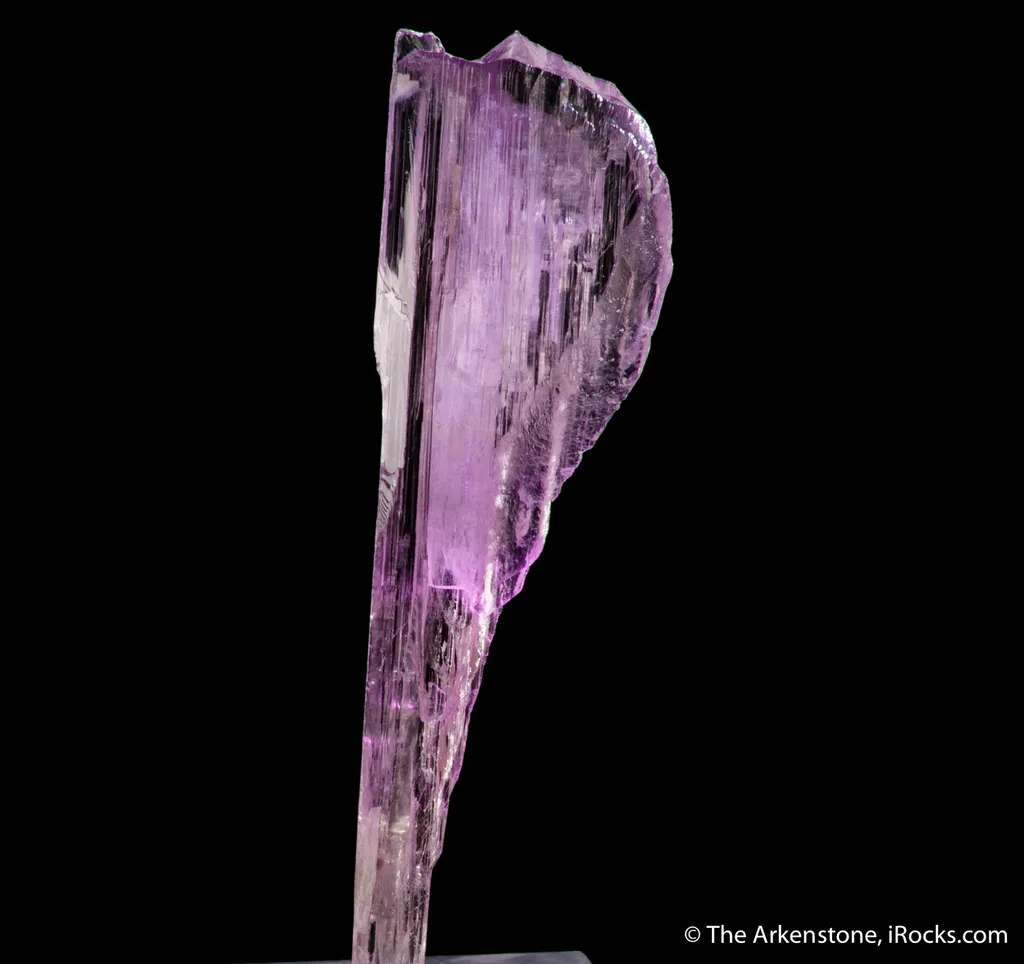 Spodumene var. Kunzite image