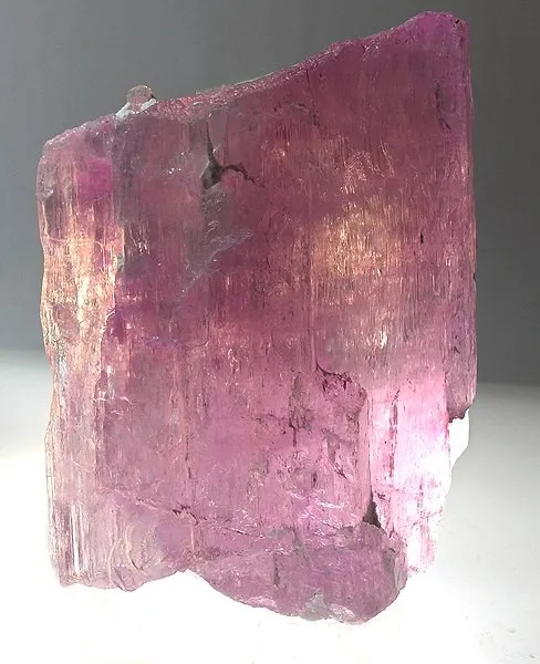 Spodumene (Var: Kunzite) image