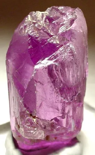 Spodumene (Var: Kunzite) image