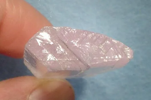 Spodumene (Var: Kunzite) - image 2